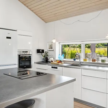 Сasa de vacaciones Tuulikki - 100m From The Sea By Interhome