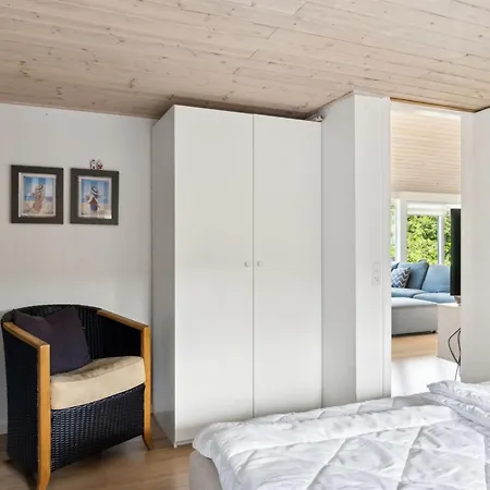 Tuulikki - 100m From The Sea By Interhome